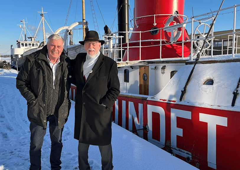 Almagrundets vänners ordförande Stefan Söderberg & Sten Dybeck. Foto: Tomas Groop / Sveriges Radio.